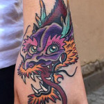 Значение татуировки дракон на спине у девушки. Мифическое существо – дракон. Значение тату. Эскизы Татуировка дракон
