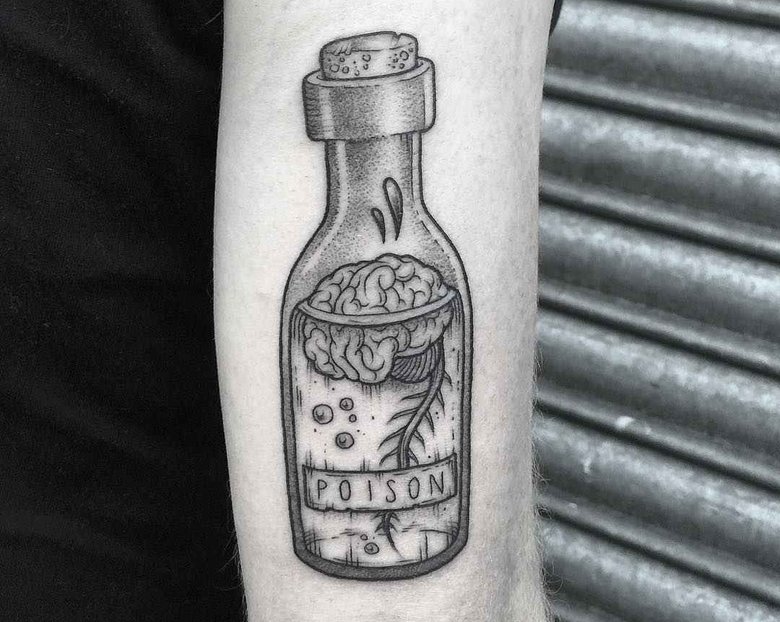 Средневековые сюжеты в татуировках Lozzy Bones
