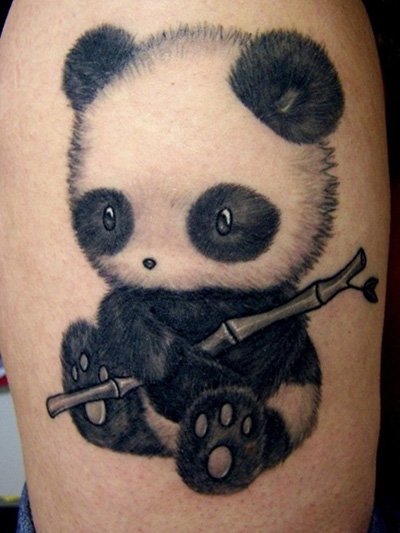 татуировка - панда с бамбуком