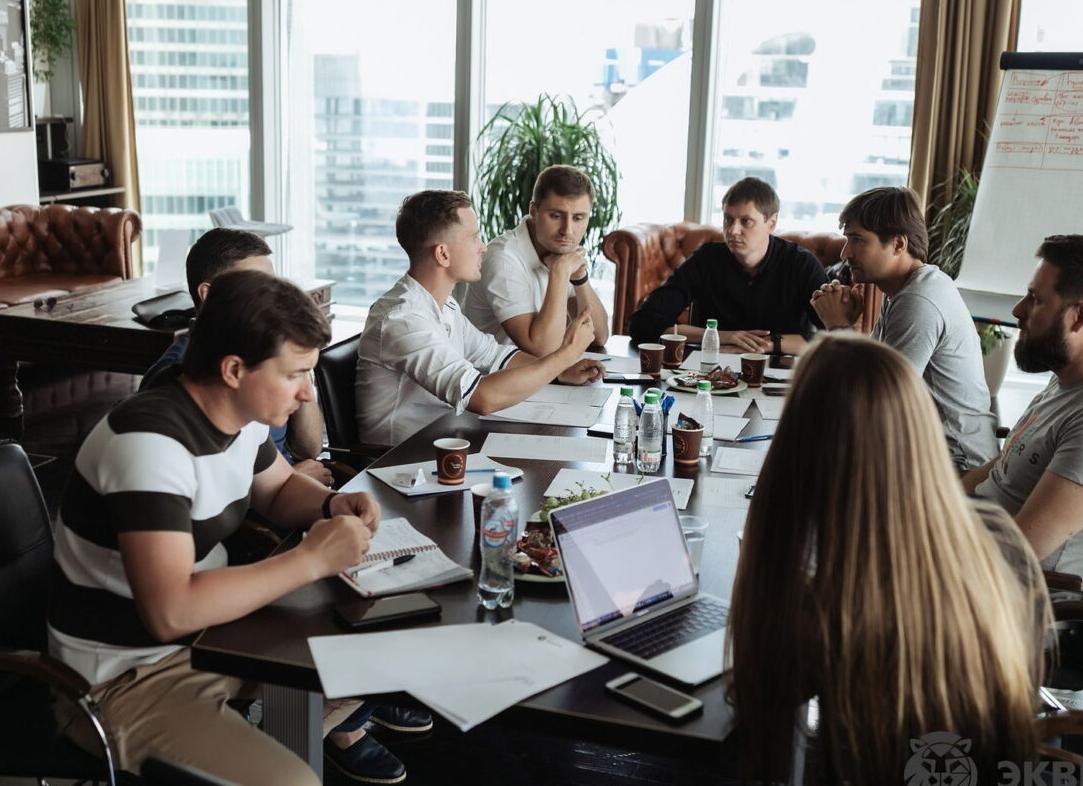 10 самых известных татуированных порнозвезд современности